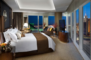 Отель 'Mandarin Oriental Las Vegas' (Мандарин Ориенталь Лас-Вегас) 5*+, штат Невада, США. Номер Apex Suite, спальня.