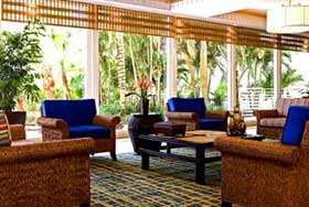 Отель 'Four Points by Sheraton Miami Beach Hotel' (Фо Поинтс Шератон Майами-Бич), бар 'The Bloo Lounge'.