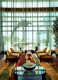 Отель 'One Bal Harbour Resort & Spa' (Риджент Бал Харбор) 5*, Майами, штат Флорида, США. Лобби.