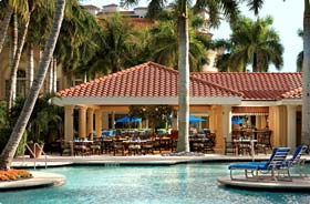 Отель 'Ritz-Carlton Naples Beach Resort' (Ритц Карлтон Нейплс Бич Рисорт) 5*+, Нейплс, штат Флорида, США. Кафе-бар у бассейна The Poolside Café.