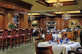 Отель 'Ritz-Carlton Naples Beach Resort' (Ритц Карлтон Нейплс Бич Рисорт) 5*+, Нейплс, штат Флорида, США. Ресторан - гриль-бар, стейк-хаус The Grill.