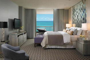 Отель 'The St. Regis Bal Harbour Resort' (Сент Риджис Бал Харбор) 5*+, Майами, штат Флорида, США. Номер Deluxe Ocean View Room.