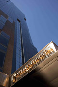 InterContinental New York - новый 36-этажный отель на Таймс-Сквер, в 'эпицентре' театральной, гастрономической, дизайнерской и деловой жизни Нью-Йорка. Расположенный в историческом здании второй отель сети, InterContinental Barclay, привлекает гостей уютной, по-домашнему теплой атмосферой и близостью к Рокфеллеровскому Центру, Карнеги-холлу, Музею Метрополитен, Центральному парку и другим достопримечательностям Нью-Йорка. Фирменный знак сети InterContinental Hotels & Resorts - искреннее внимание к гостям, первоклассный сервис и услуги. Бронирование онлайн отеля InterContinental Times Square New York - Интерконтиненталь Таймс-Сквер Нью-Йорк, США. Нажмите для входа в систему онлайн-бронирования (откроется в новом окне).