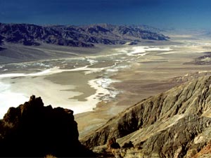     (Death Valley)
